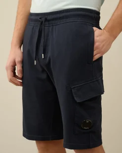 Shop C.P. Company Diagonal Forhojede Fleece-Lommeshorts Med Lynlas Gaze Hvid
