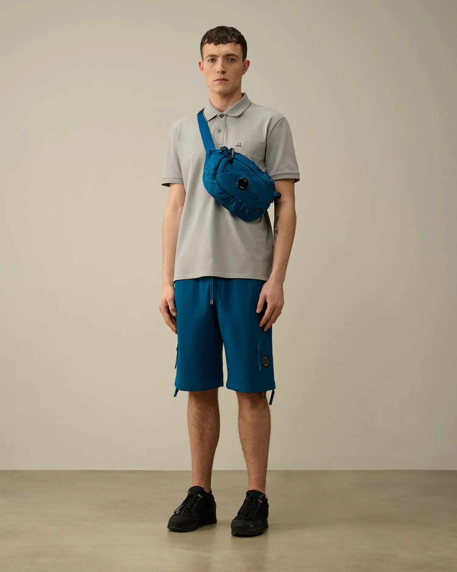 Cheap C.P. Company Diagonal Forhojede Fleece-Lommeshorts Med Lynlas Blaek Bla
